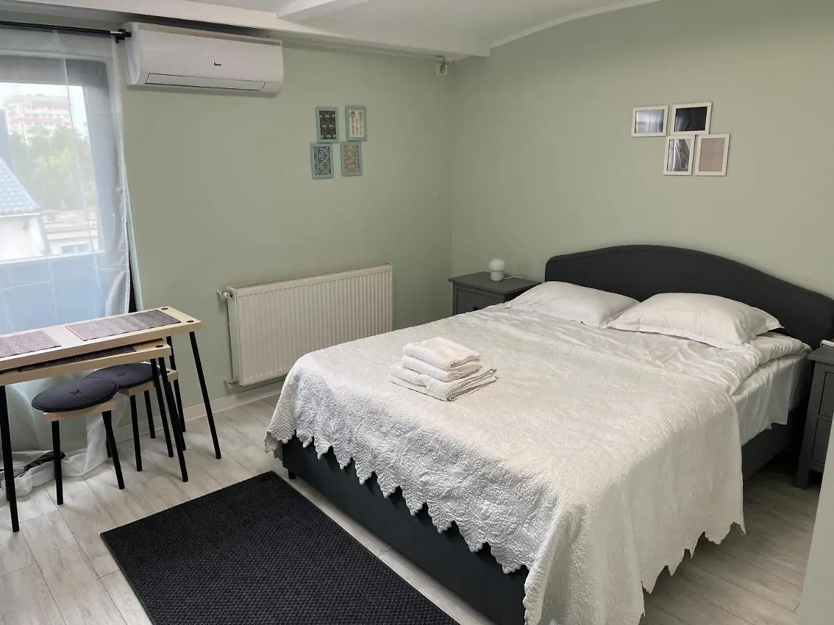 Azza Aparthotel Bucureşti 0*,  România