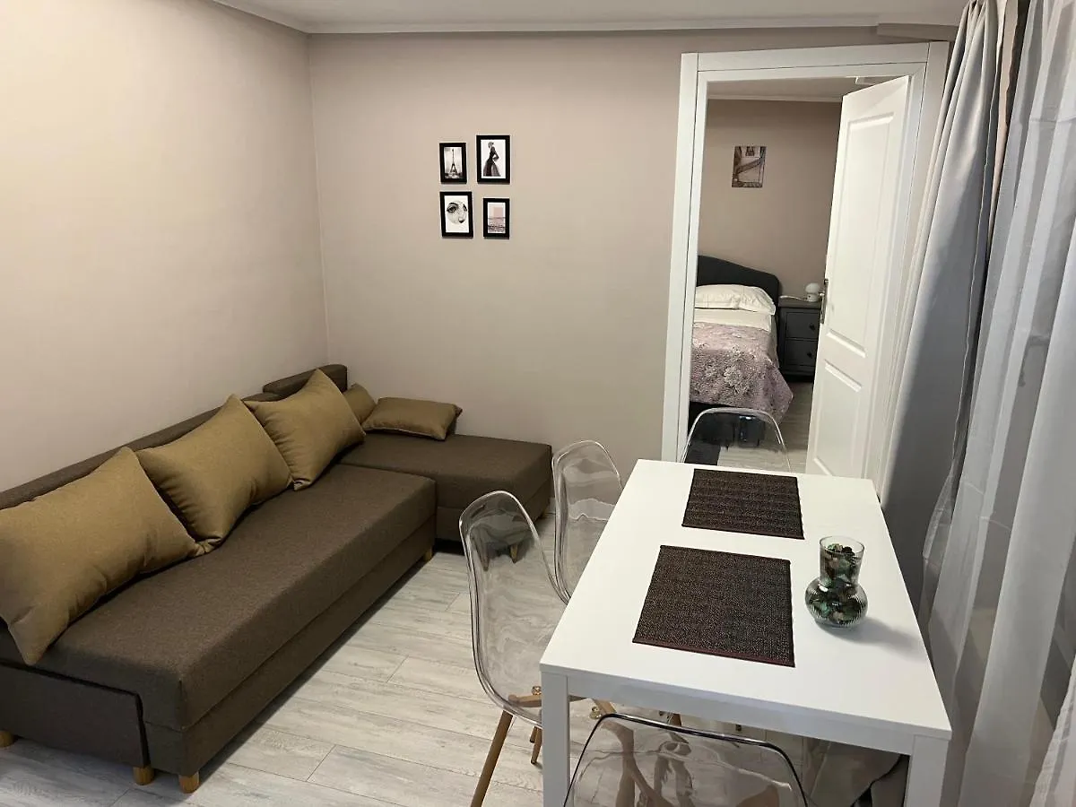 Azza Aparthotel Bucureşti 0*,